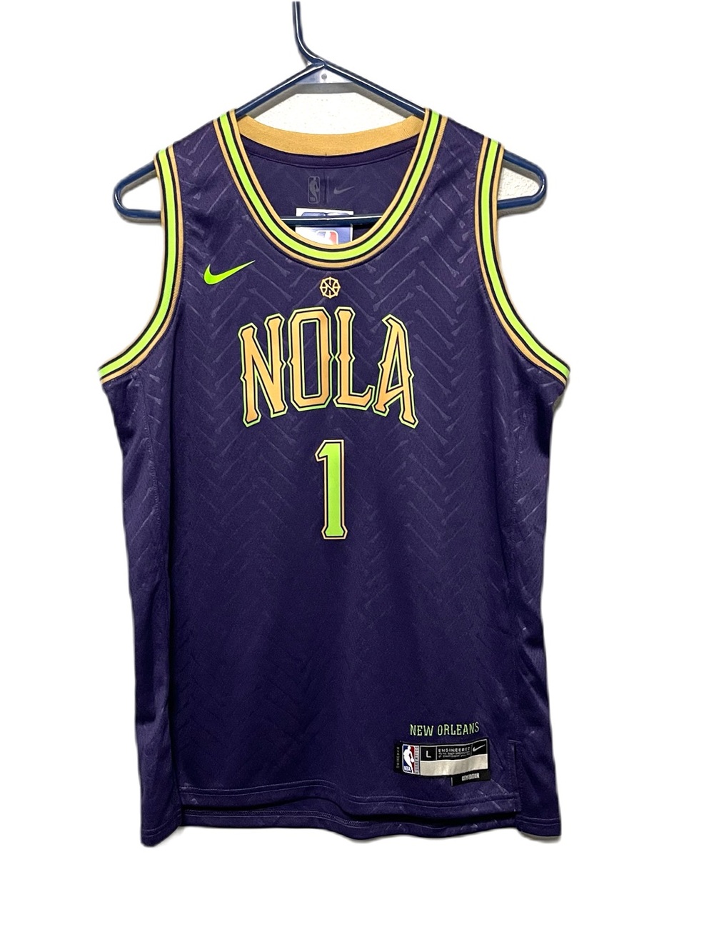 Nike Basketball NOLA New Orleans Pelicans Jersey Purple NWT Kids Large